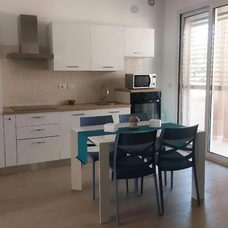 Casa Perlamare Feriehus